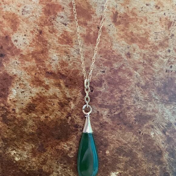 Vintage 10K Gold and Jade Necklace - Picture 1 of 4